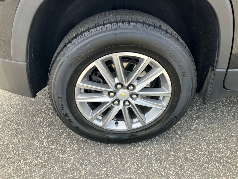 Used 2022 Chevrolet Traverse LT image 27