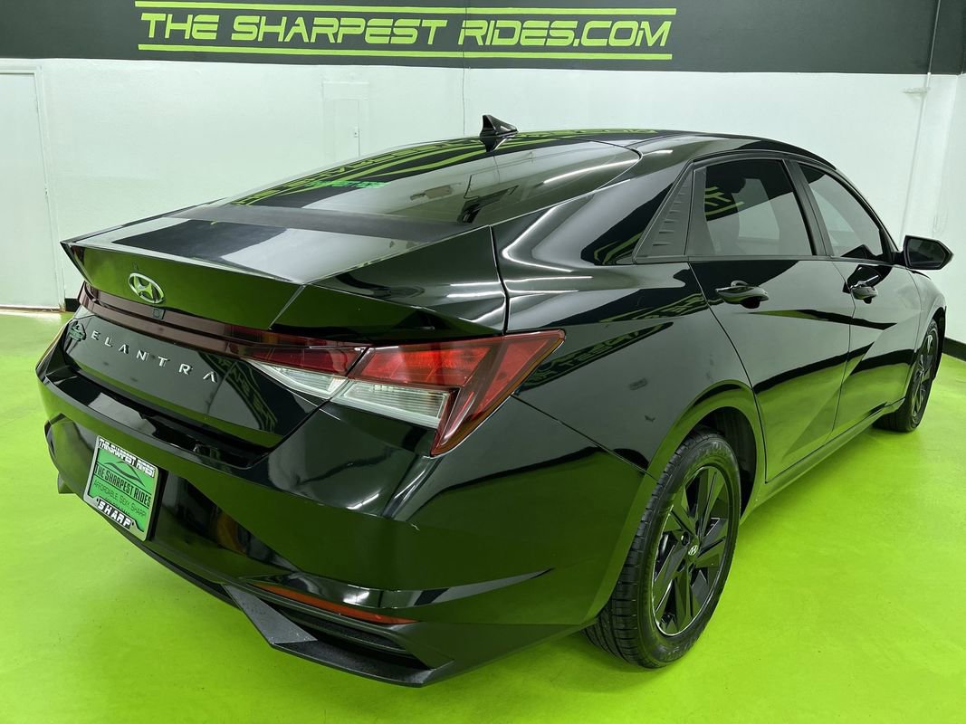 Used 2021 Hyundai Elantra SEL w/ Convenience Package FWD image 10