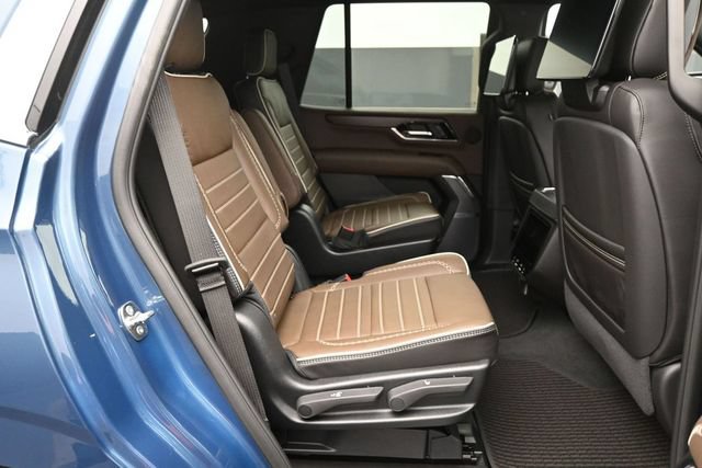New 2026 GMC Yukon Denali Ultimate AWD/4WD image 13