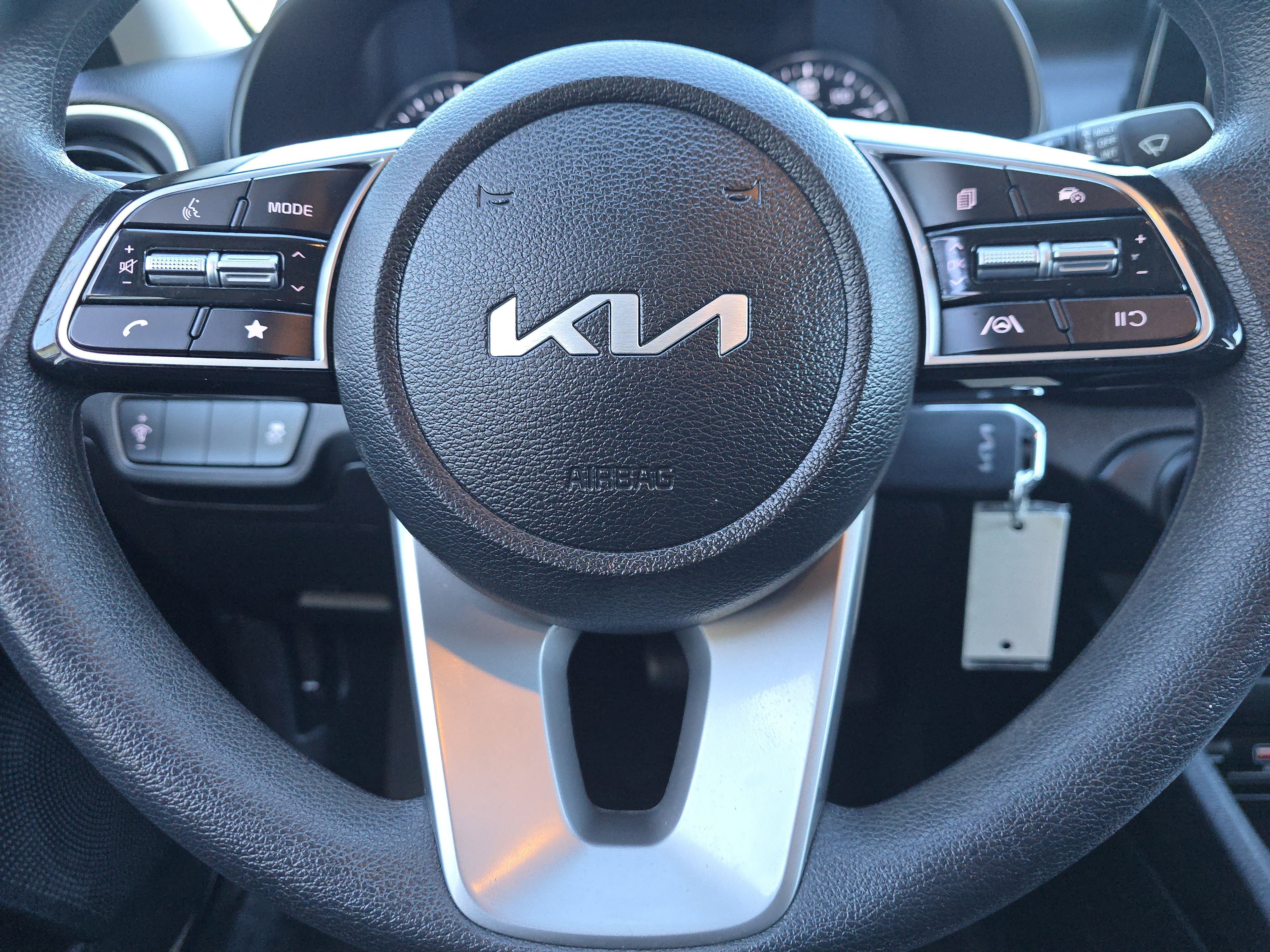 Used 2024 Kia Forte LXS image 19