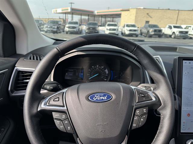 Used 2024 Ford Edge SEL w/ Convenience Package image 18
