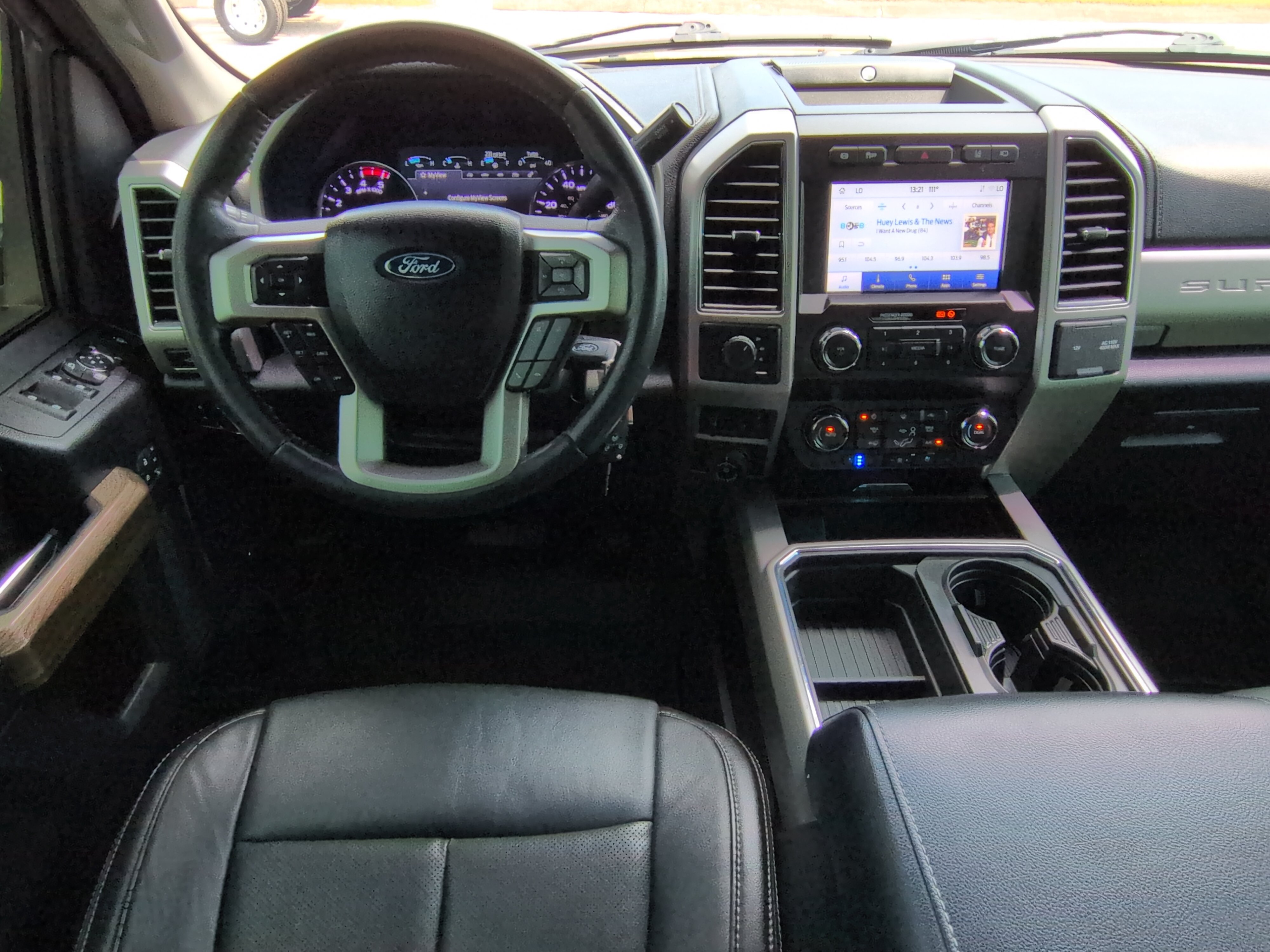 Used 2020 Ford F350 Lariat w/ Lariat Value Package AWD/4WD image 14