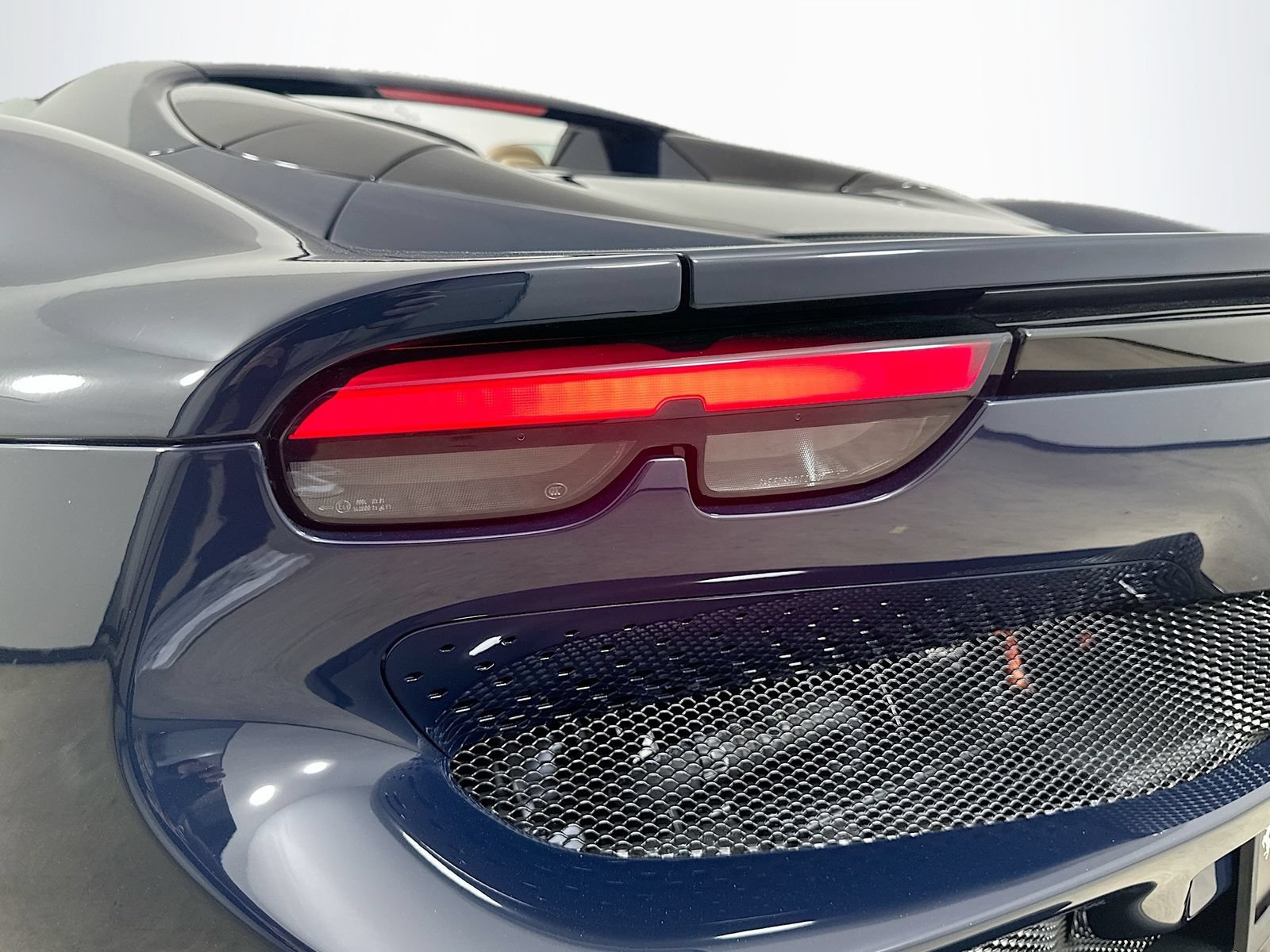 Used 2025 Ferrari 296 GTS RWD image 13