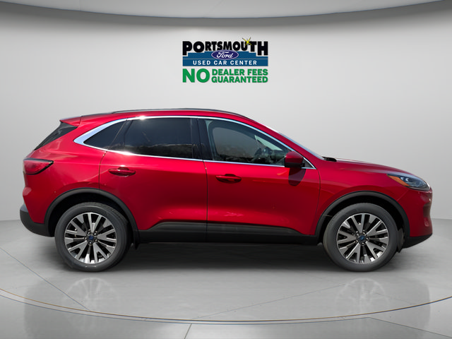 Used 2022 Ford Escape Titanium AWD/4WD image 6