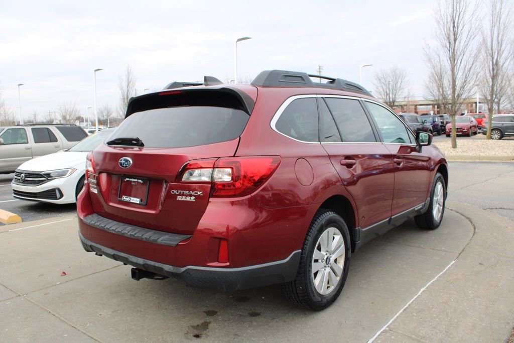 Used 2017 Subaru Outback 2.5i Premium image 7