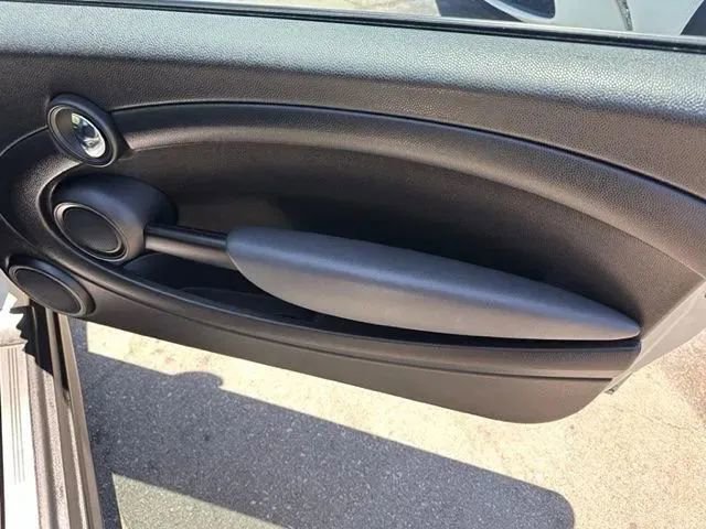 Used 2012 MINI Cooper Hardtop FWD image 12