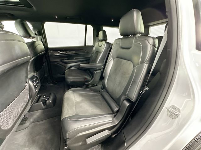 Used 2023 Jeep Grand Cherokee L Laredo image 26