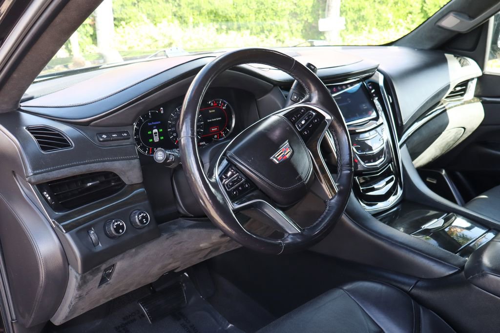 Used 2018 Cadillac Escalade ESV Platinum image 23