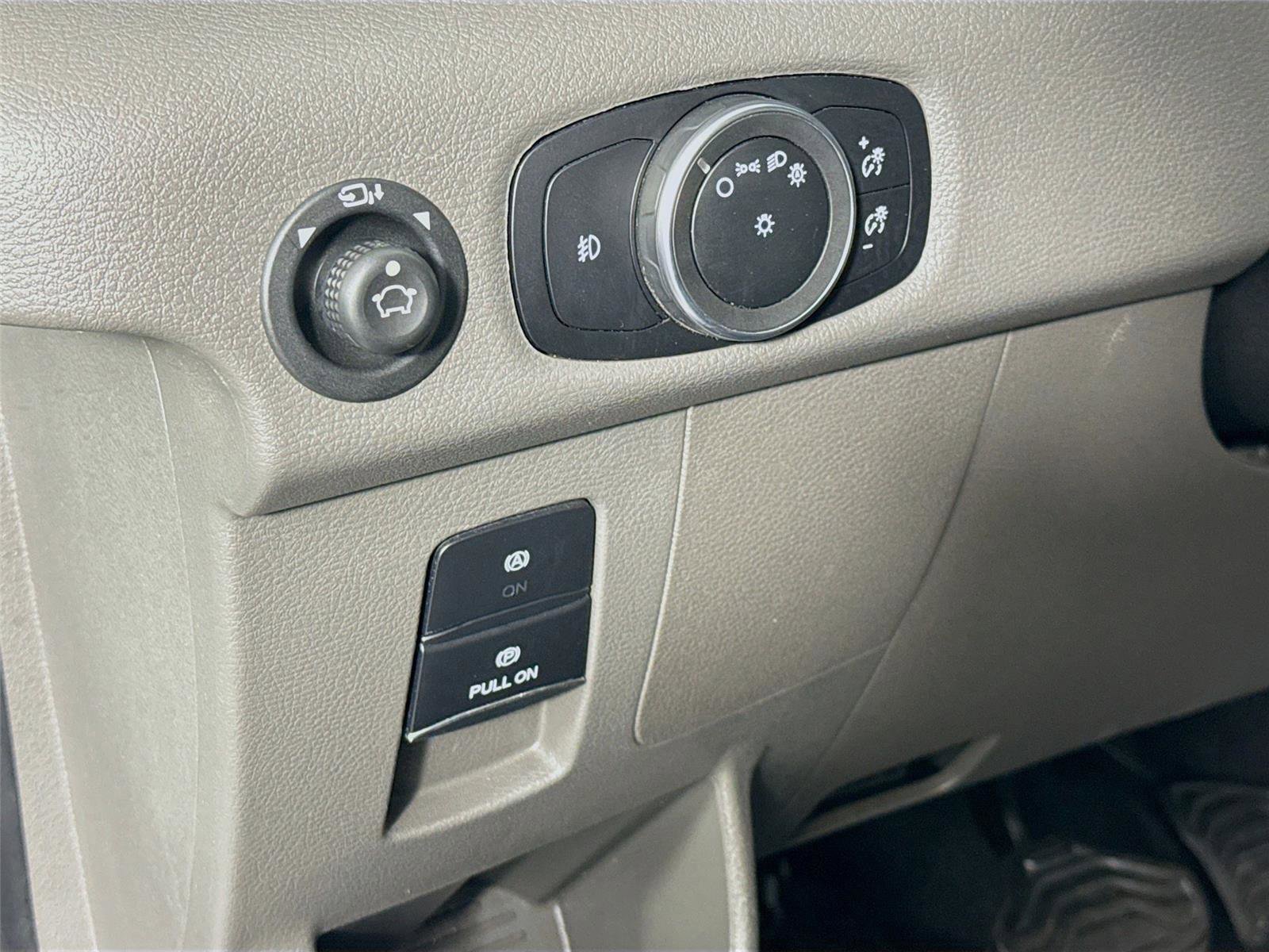 Used 2024 Ford Transit 350 XLT image 7