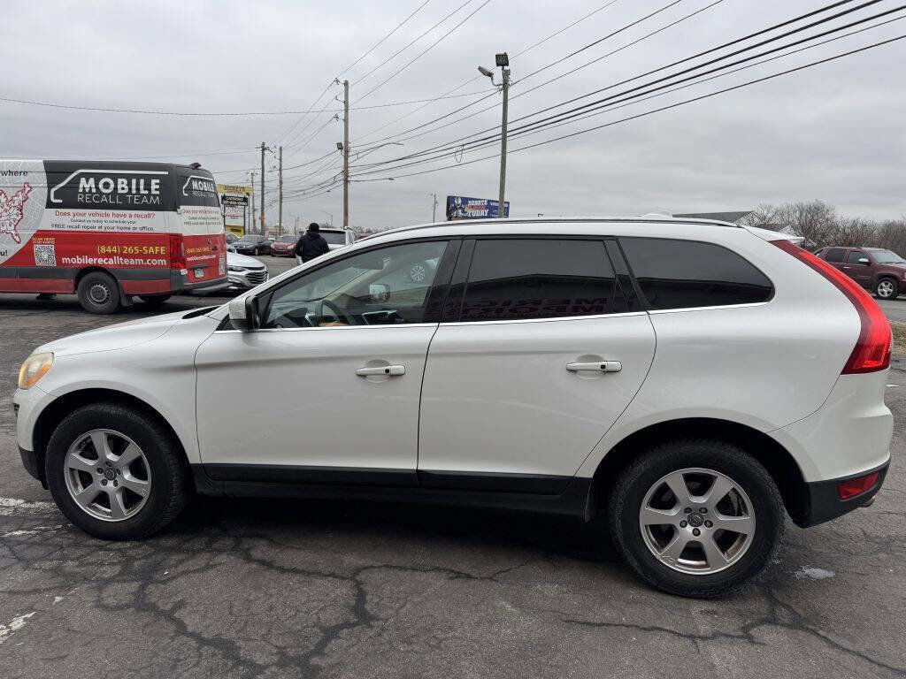 Used 2012 Volvo XC60 3.2 AWD/4WD image 3