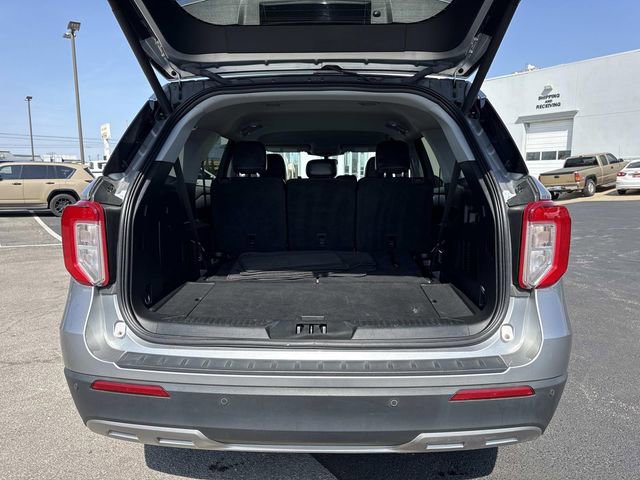 Used 2023 Ford Explorer XLT w/ Equipment Group 202A image 5