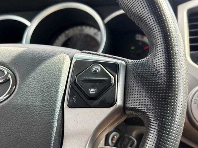 Used 2015 Toyota Tacoma 4x4 Double Cab w/ TRD Off-Road Package image 27