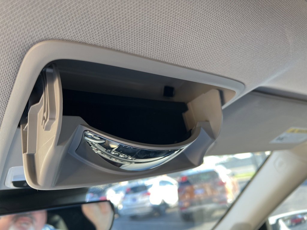 Used 2023 Honda Pilot Touring image 30