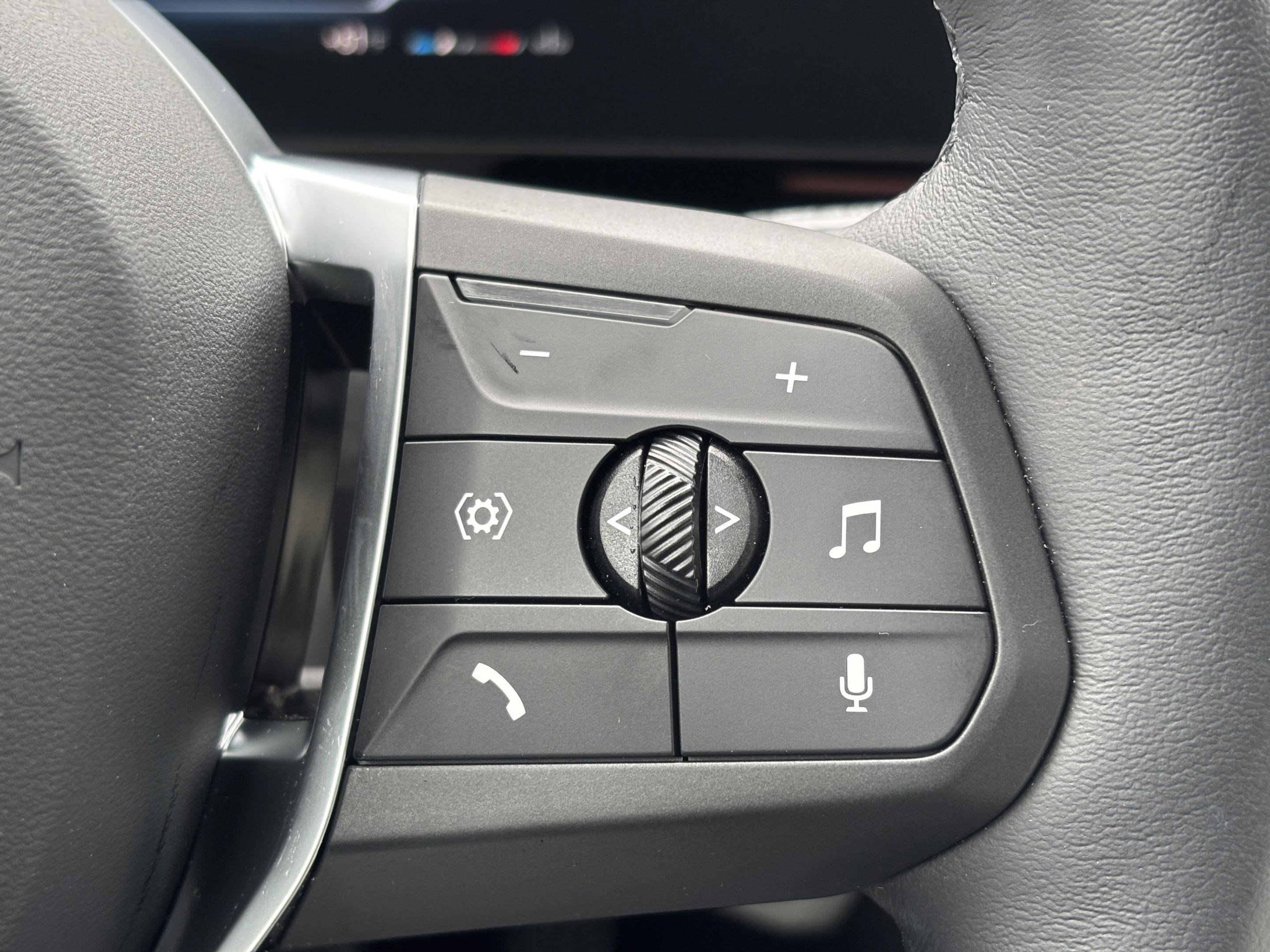 Used 2026 BMW X1 xDrive28i w/ Convenience Package image 11