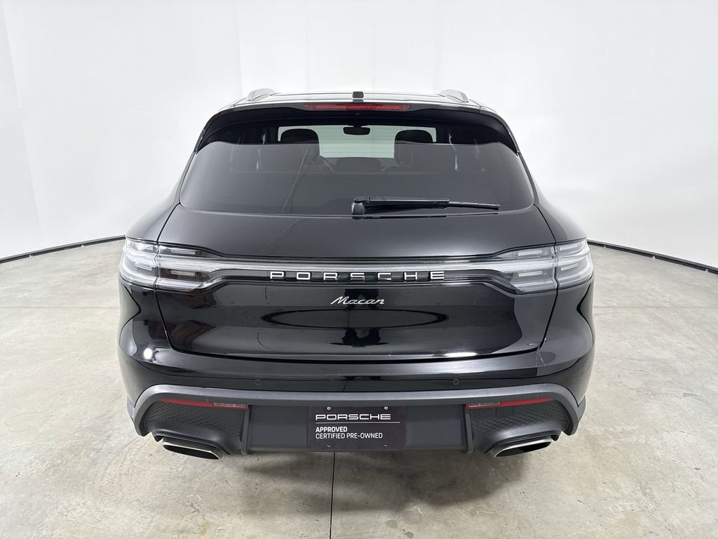 Certified 2025 Porsche Macan image 6