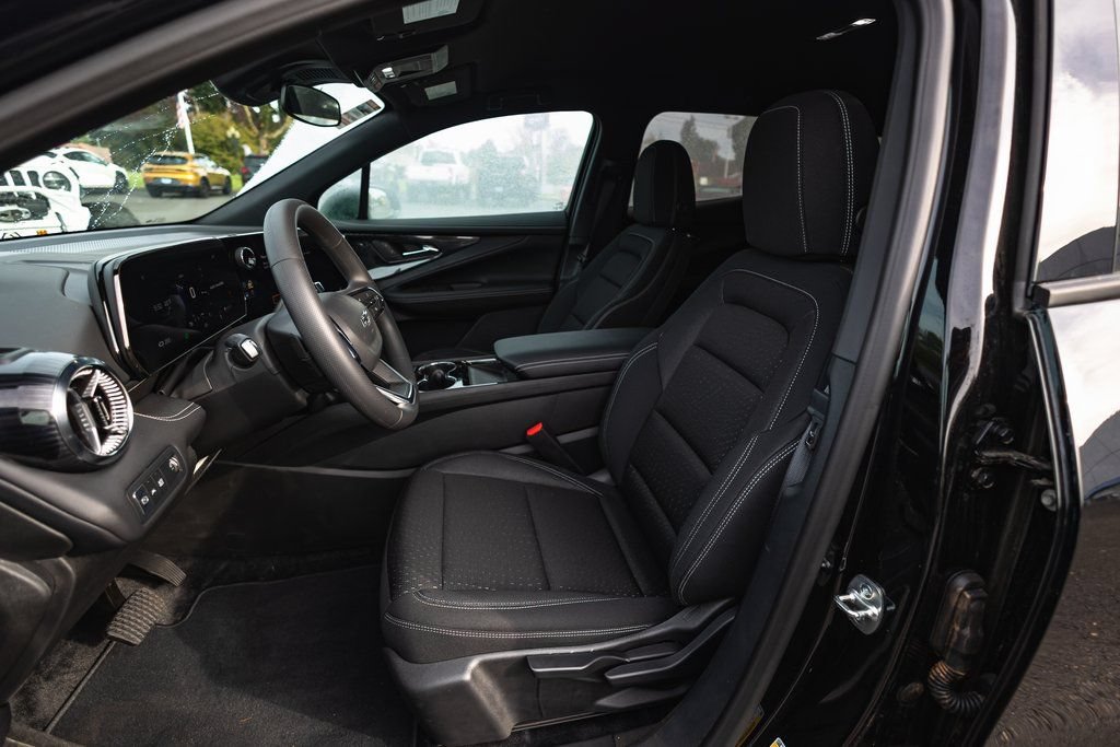 New 2025 Chevrolet Blazer EV LT w/ Midnight/Sport Edition FWD image 11