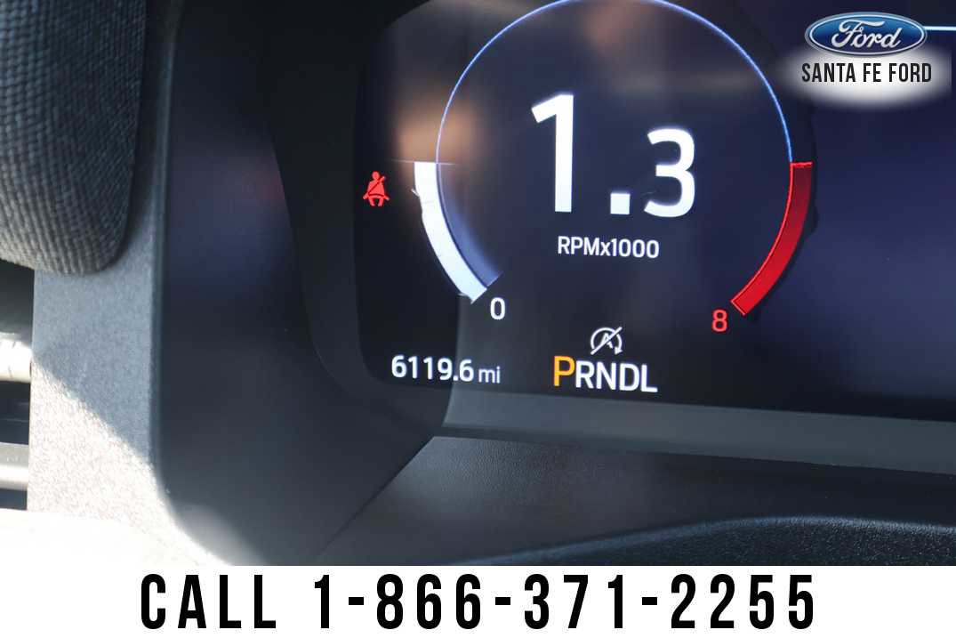 Used 2025 Ford Explorer Platinum image 29