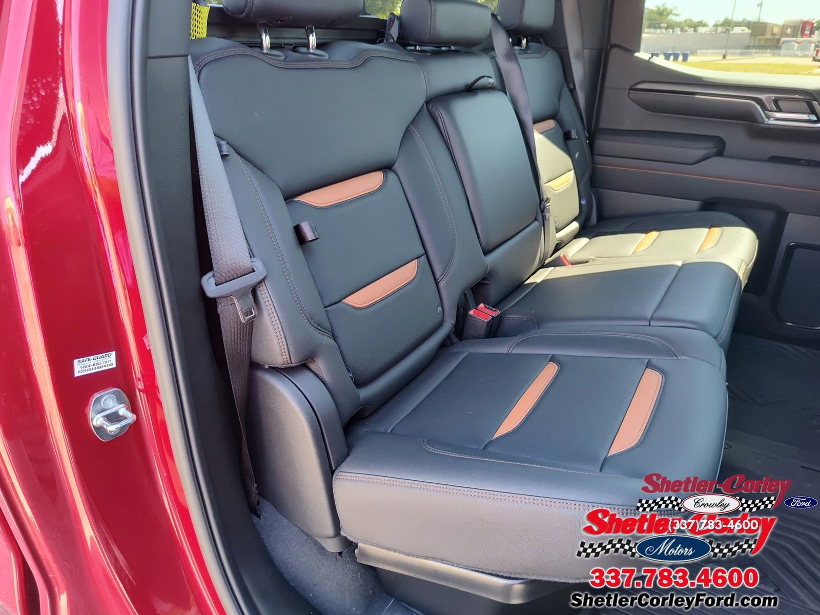Used 2024 GMC Sierra 1500 AT4 w/ Technology Package image 28