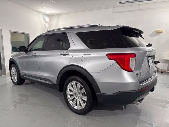 Used 2022 Ford Explorer Platinum w/ Equipment Group 601A AWD/4WD image 5