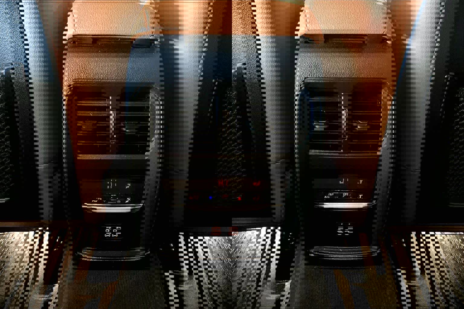 Certified 2023 BMW i4 eDrive35 w/ Premium Package image 33