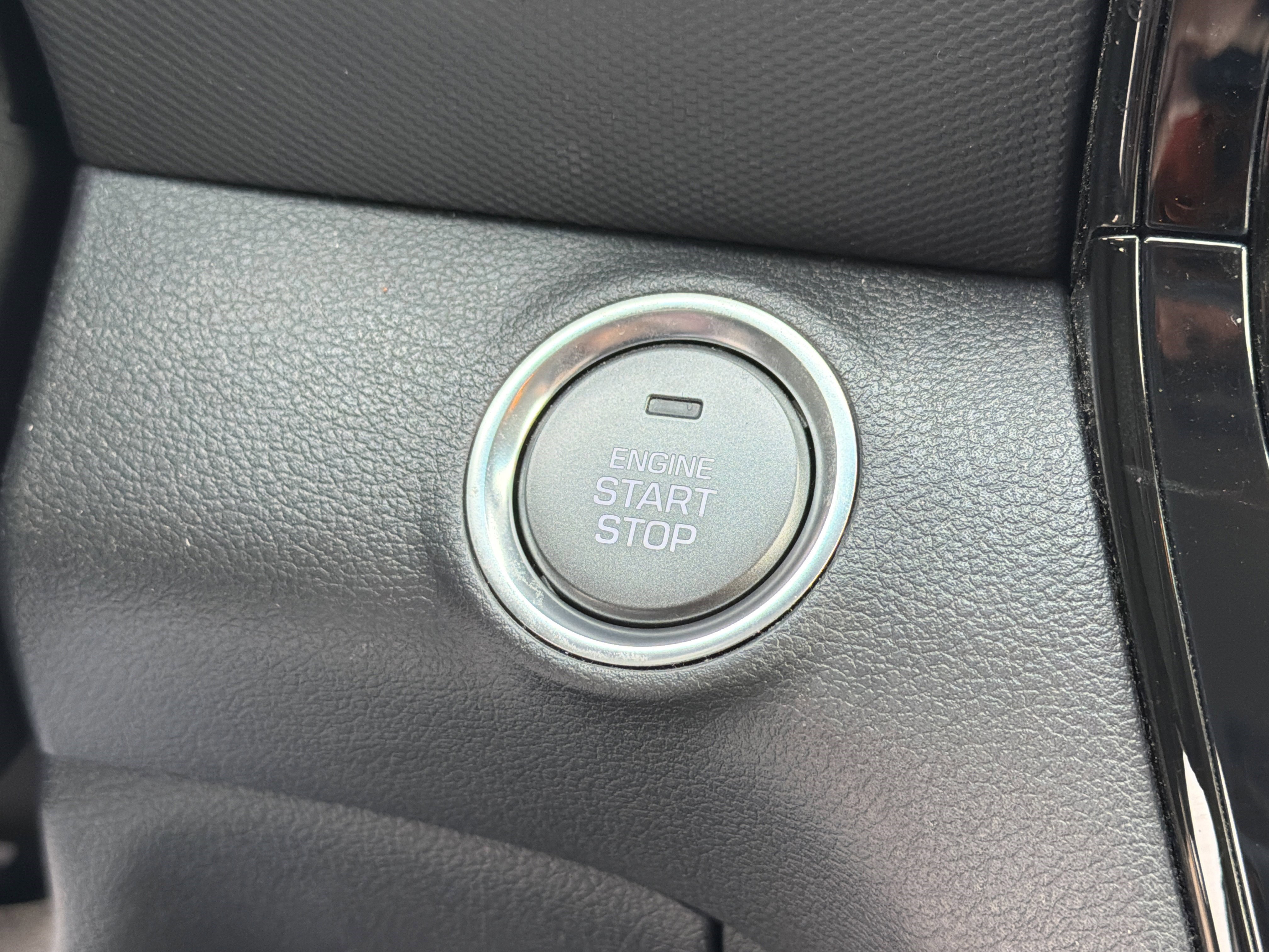 Used 2022 Hyundai Ioniq SE image 13