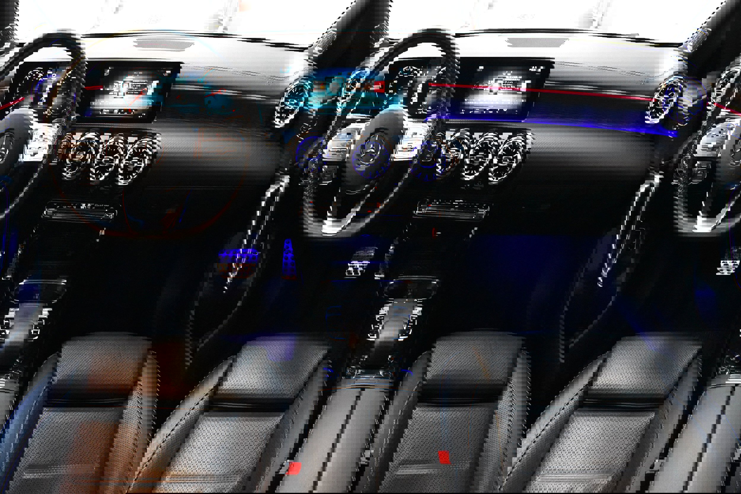 Used 2020 Mercedes-Benz CLA 250 image 28