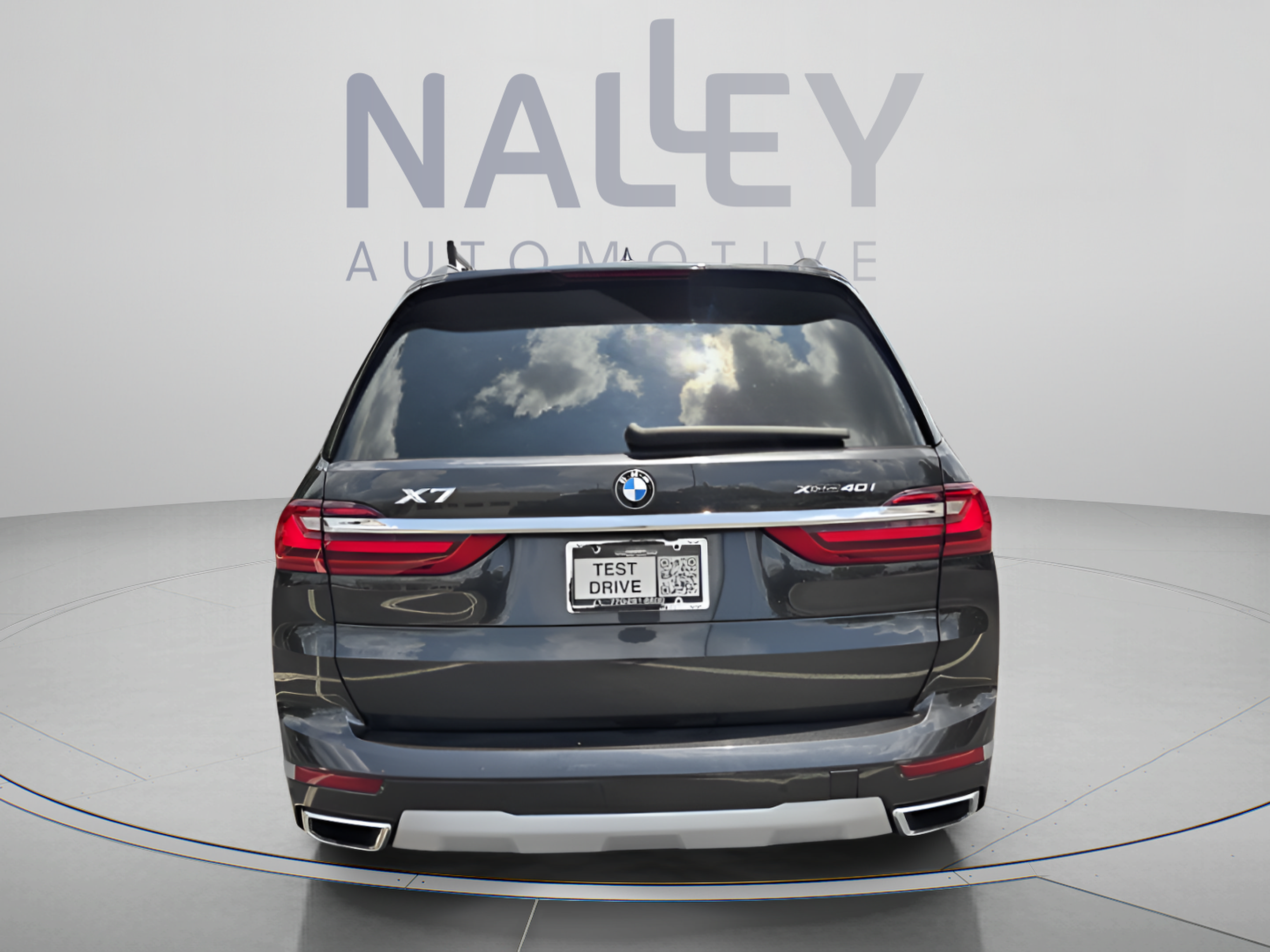Used 2021 BMW X7 xDrive40i w/ Premium Package AWD/4WD image 4
