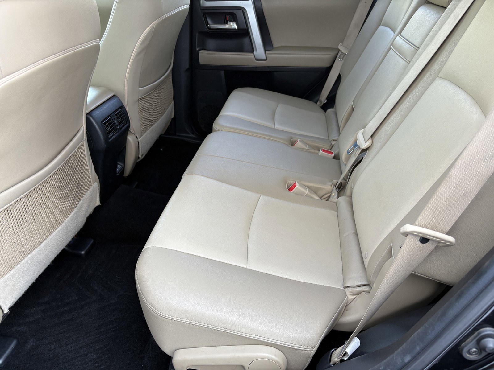 Used 2022 Toyota 4Runner SR5 Premium AWD/4WD image 9