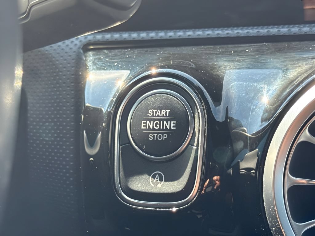 Used 2021 Mercedes-Benz A 220 4MATIC image 15