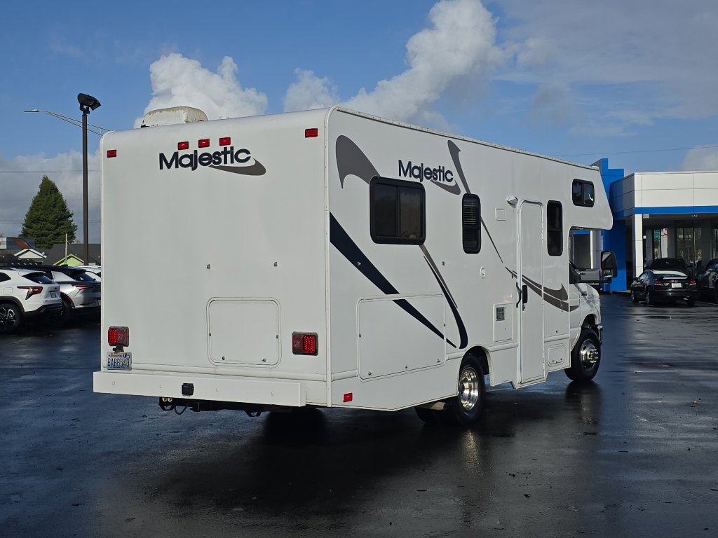 Used 2011 Ford E-350 and Econoline 350 Super Duty w/ Payload Pkg image 5