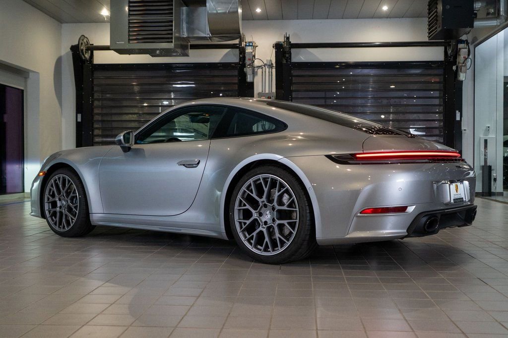 New 2026 Porsche 911 Carrera RWD image 3