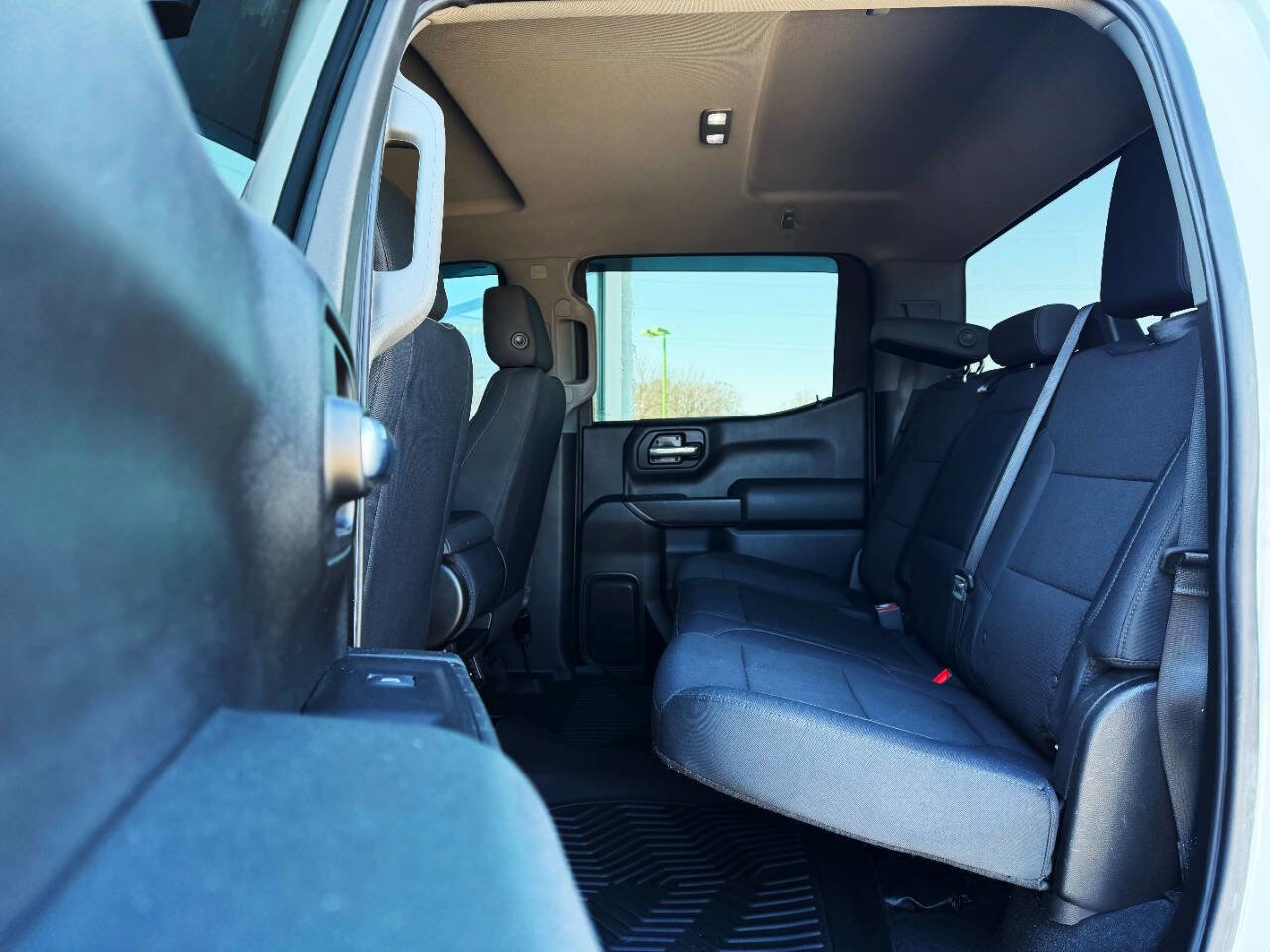 Used 2019 Chevrolet Silverado 1500 Custom Trail Boss AWD/4WD image 13