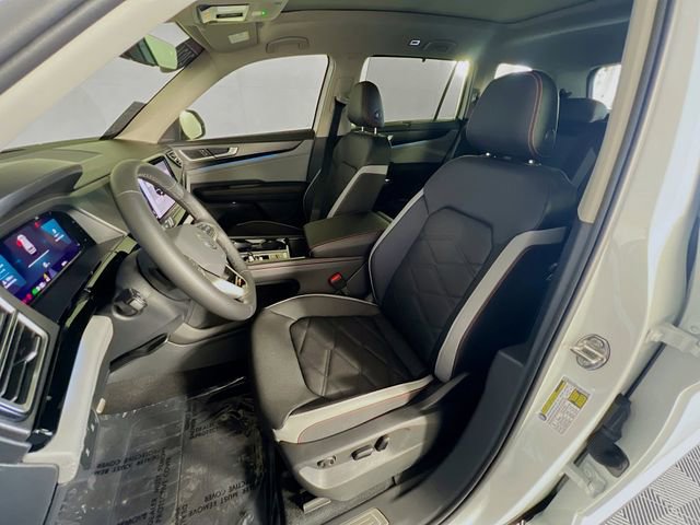Used 2026 Volkswagen Atlas Peak Edition AWD/4WD image 10