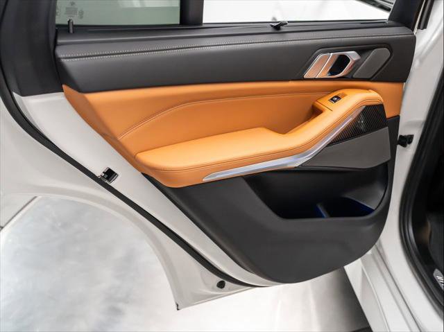 Used 2025 BMW X5 M60i w/ Executive Package image 28