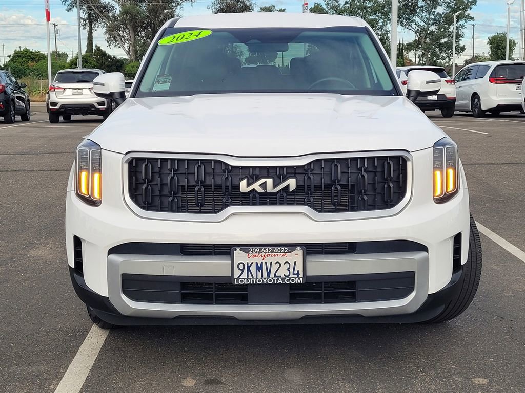 Used 2024 Kia Telluride LX FWD image 2
