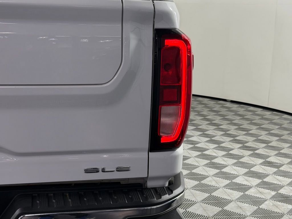 Used 2023 GMC Sierra 2500 SLE w/ SLE Value Package; image 8
