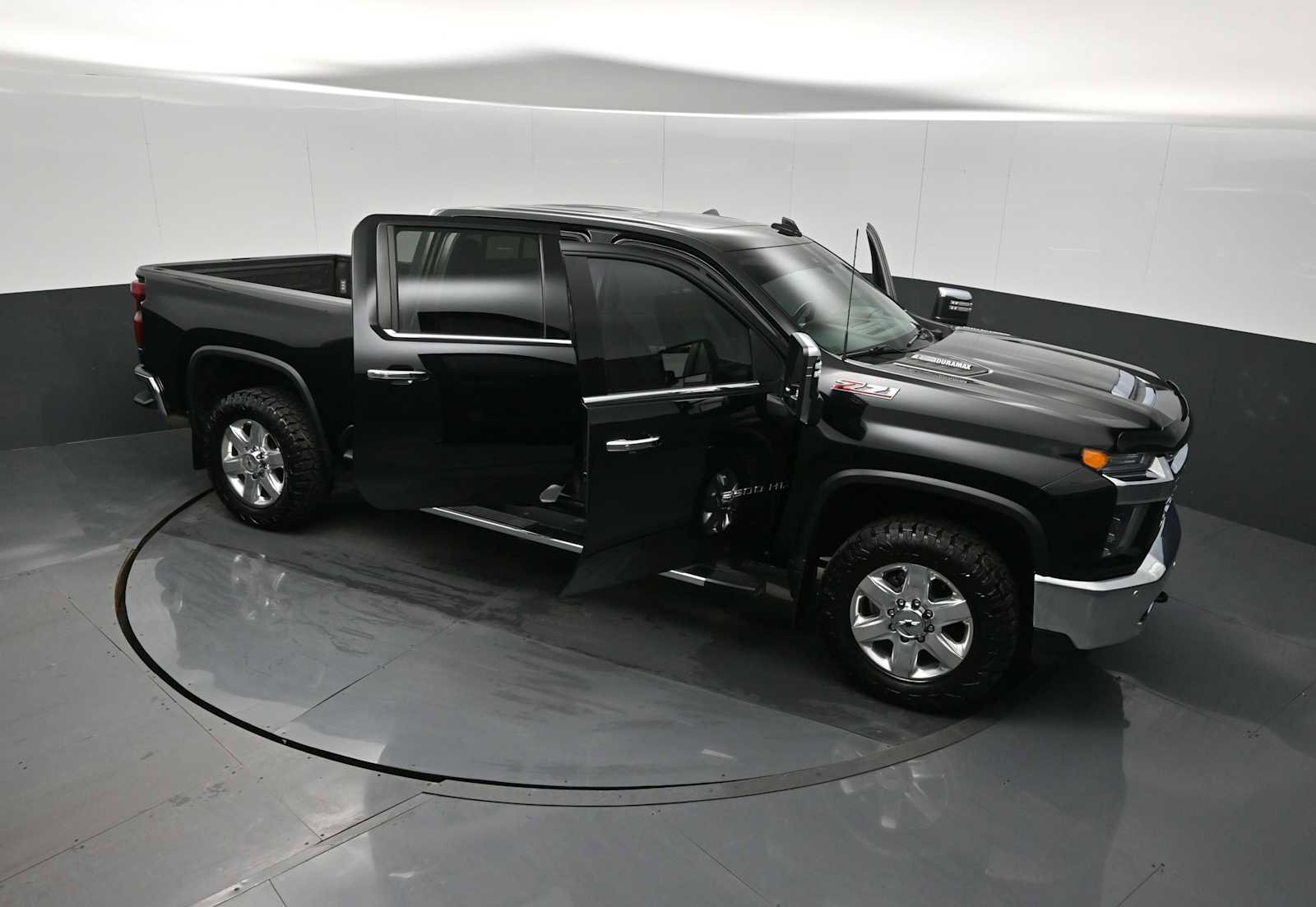 Used 2020 Chevrolet Silverado 2500 LTZ w/ LTZ Plus Package image 27
