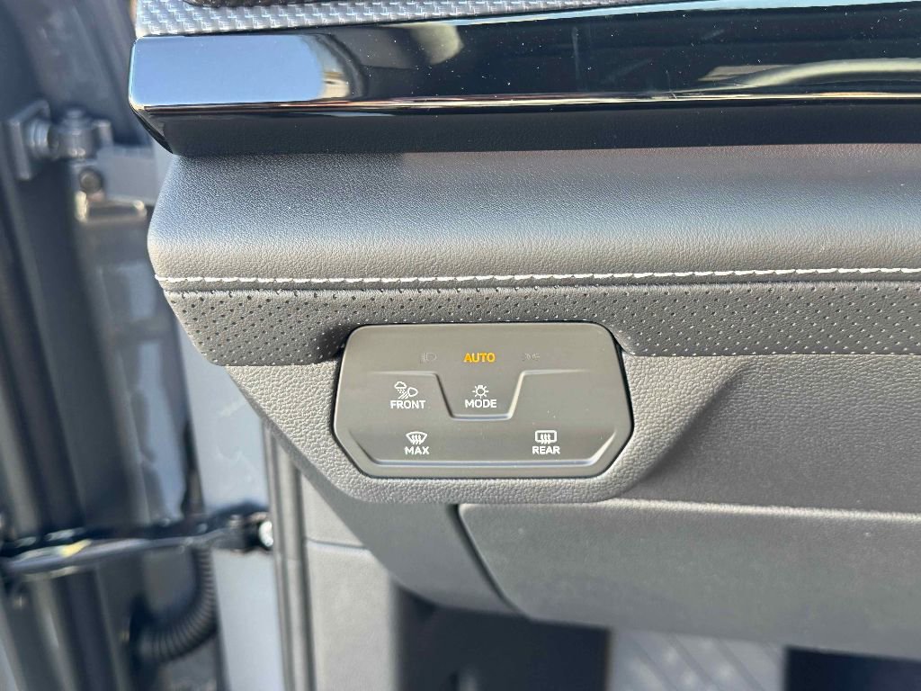 New 2026 Volkswagen Atlas Cross Sport SEL image 20