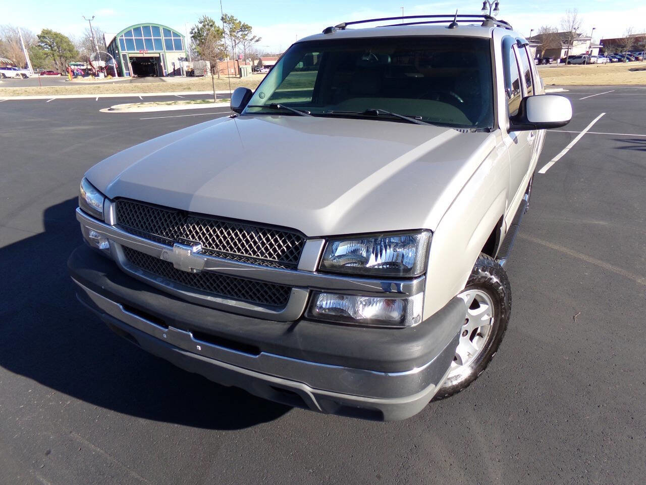 Used 2005 Chevrolet Avalanche Z71 w/ Sun And Sound Package image 10