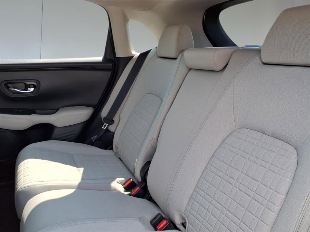 Used 2023 Honda HR-V LX image 26
