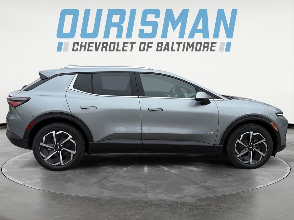 New 2026 Chevrolet Equinox EV LT image 7