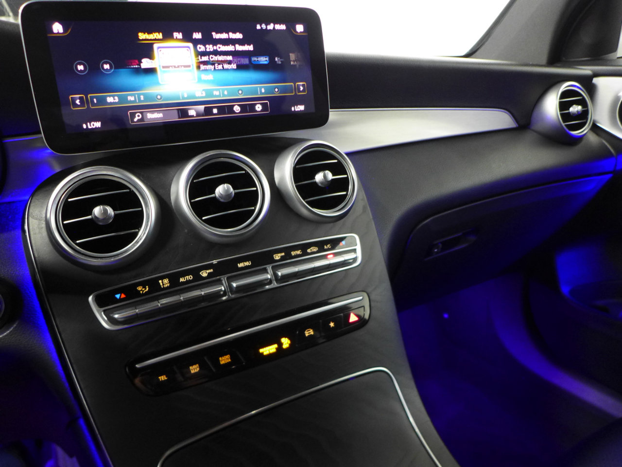 Used 2020 Mercedes-Benz GLC 300 image 25