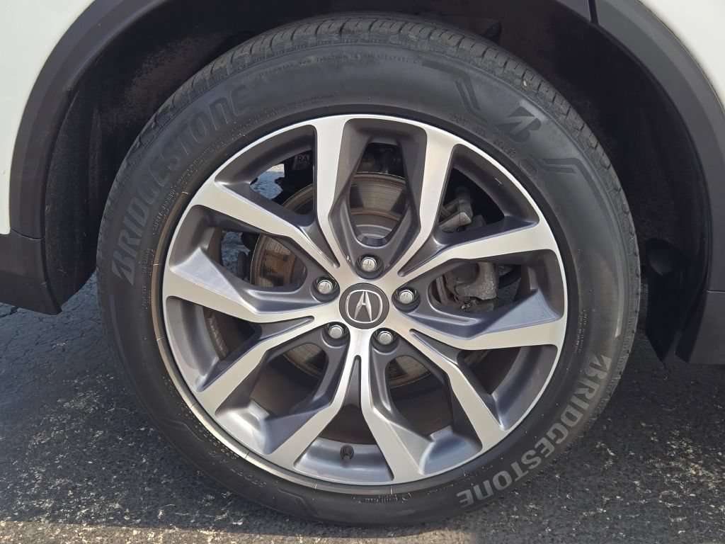 Certified 2023 Acura MDX w/ Technology Package AWD/4WD image 15