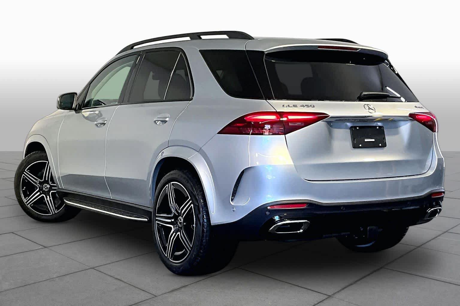 New 2026 Mercedes-Benz GLE 450 4MATIC image 3