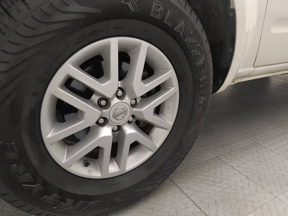 Used 2016 Nissan Frontier SV image 31