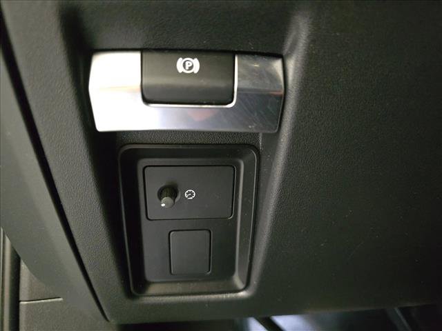 Certified 2024 Land Rover Defender 130 X AWD/4WD image 27