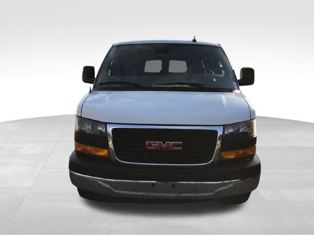 Certified 2025 GMC Savana 3500 LT w/ LT Preferred Equipment Group RWD image 5