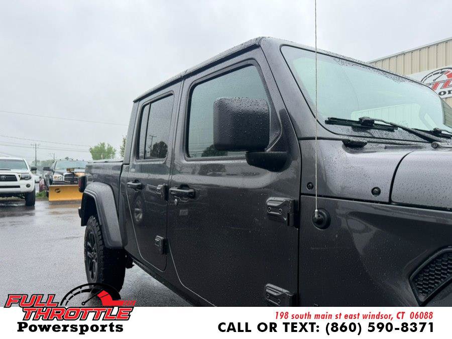 Used 2023 Jeep Gladiator Sport AWD/4WD image 2