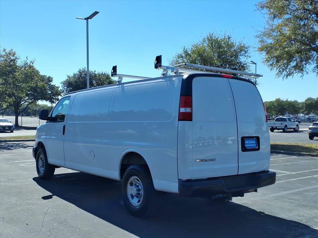 Used 2025 Chevrolet Express 2500 Extended w/ Driver Convenience Package RWD image 8