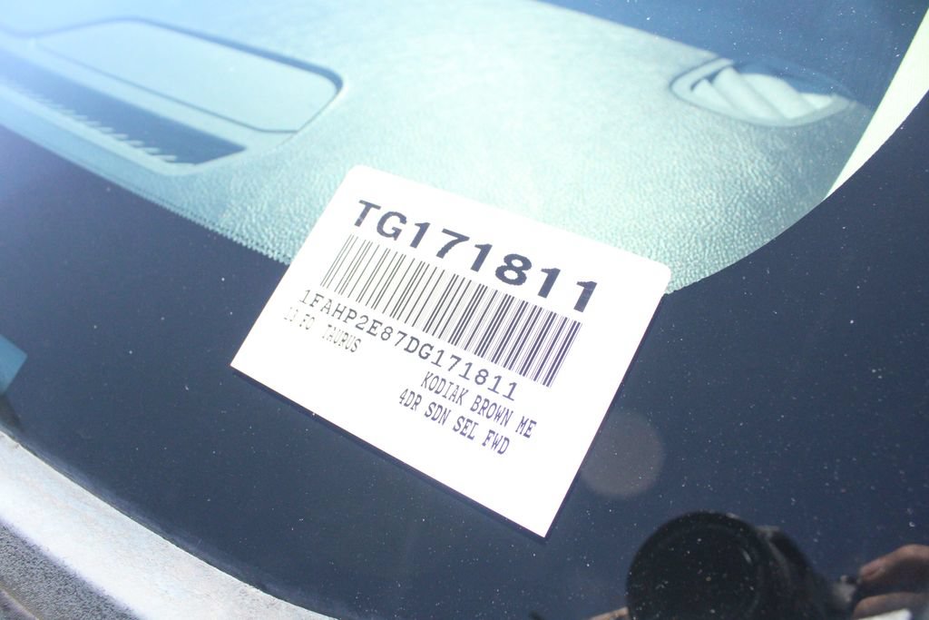 Used 2013 Ford Taurus SEL FWD image 35
